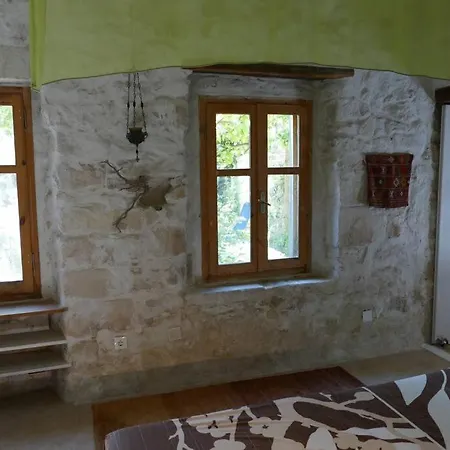 Stonehouse Pyrgou Сasa de vacaciones *
