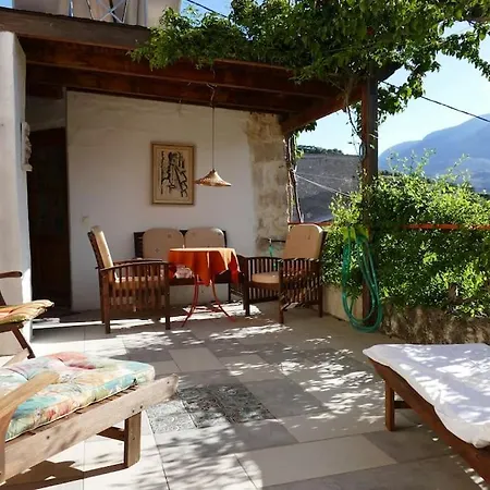 Stonehouse Pyrgou Pirgou